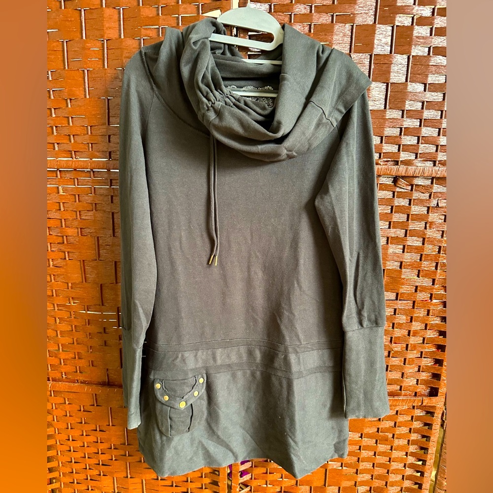 Nomads Hemp Wear black tunic cowl